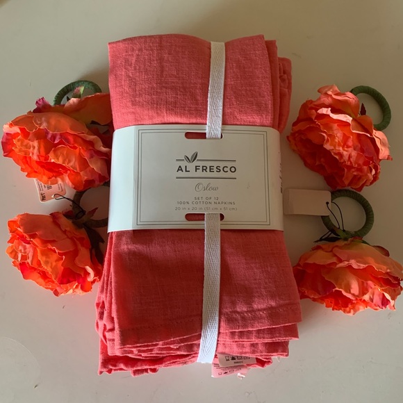 Pier 1 Dining Pier Coral Flower Napkin Rings And Cloth Napkins